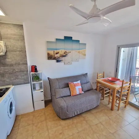 Apartamento Albatros Beach-4 Apartment *