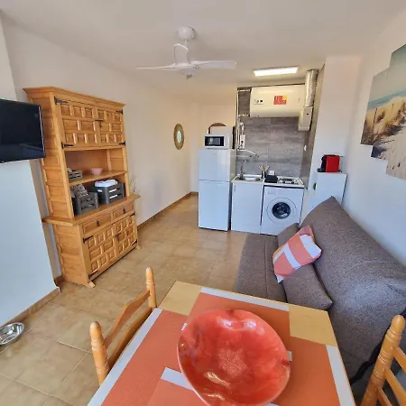 Apartamento Albatros Beach-4 Apartment *